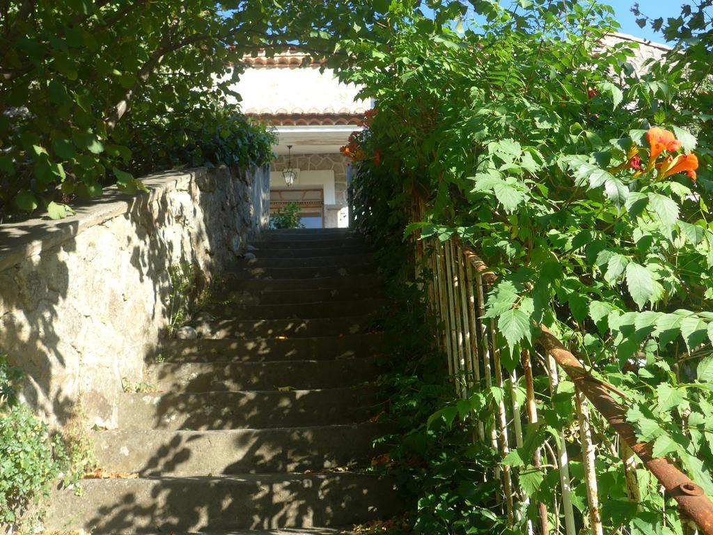 Bed and Breakfast La Colline Bleue Banne Exterior foto