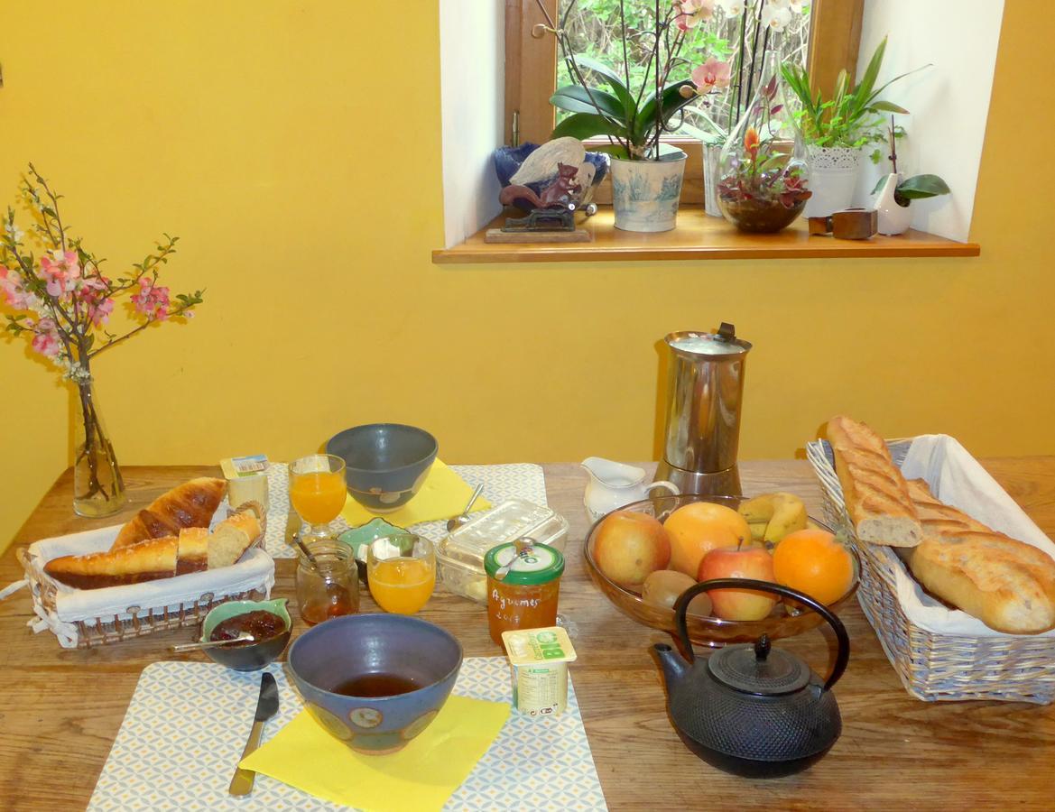 Bed and Breakfast La Colline Bleue Banne Exterior foto